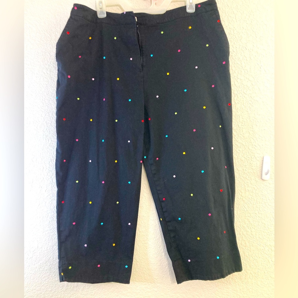 Dress Barn Women Black Multicolored Dots Capris